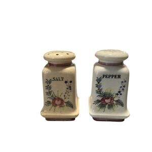 Vintage Floral Salt and Pepper Shakers Made in Japan